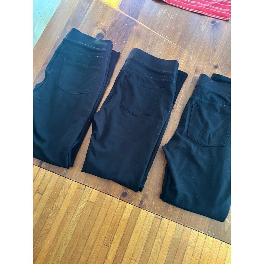 Seven7 women’s size medium three pairs of black leggings